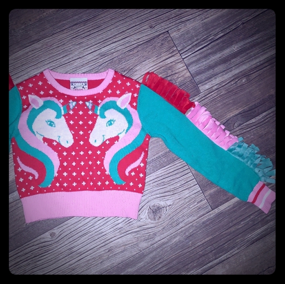 Unicorn 🦄 Holiday Sweater VERY CUTE!